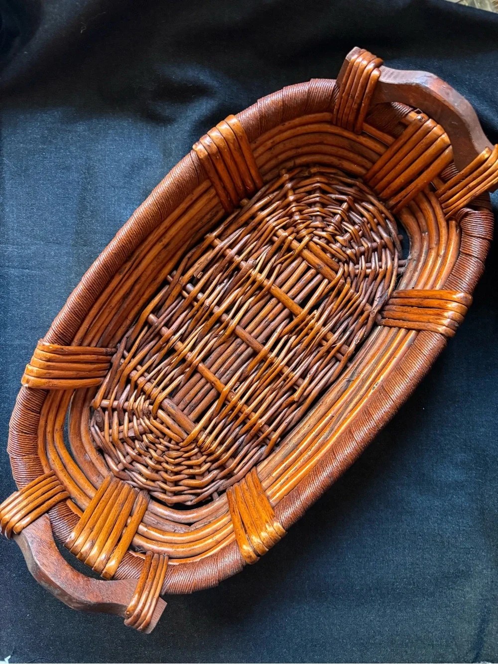 N/A vintage oval